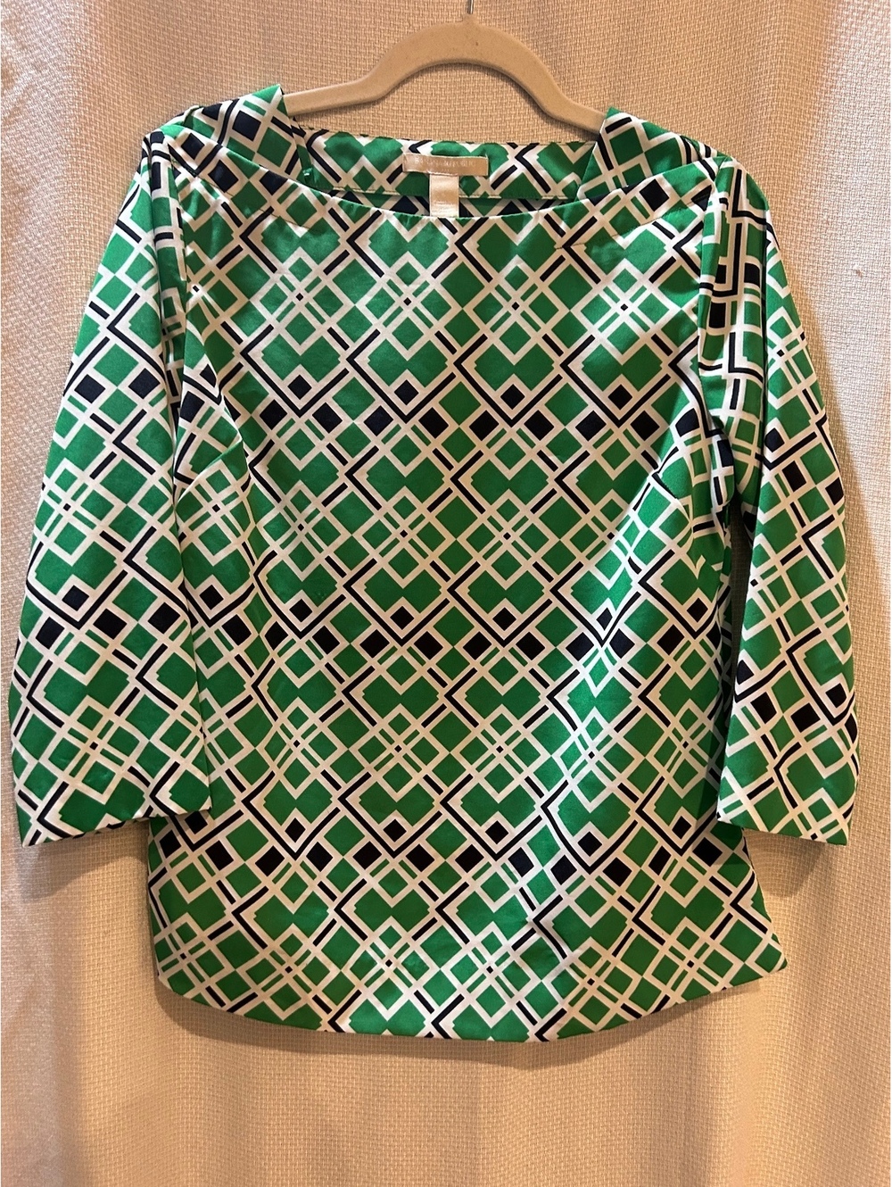 Banana Republic Women's Green and White Geometric Print Blouse Size 6